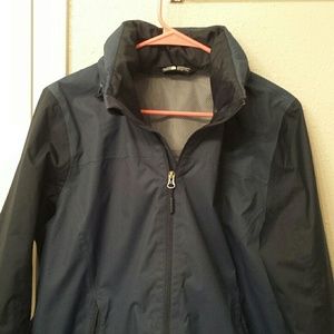 The North Face Dryvent  Hooded Rain Shell Jacket